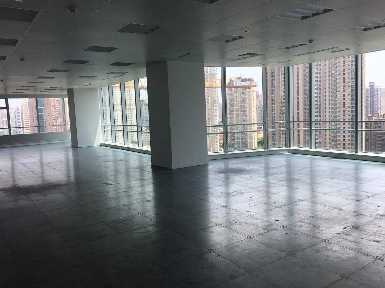中海国际中心317平米办公室出租-租金价格9.13元/m²/天
