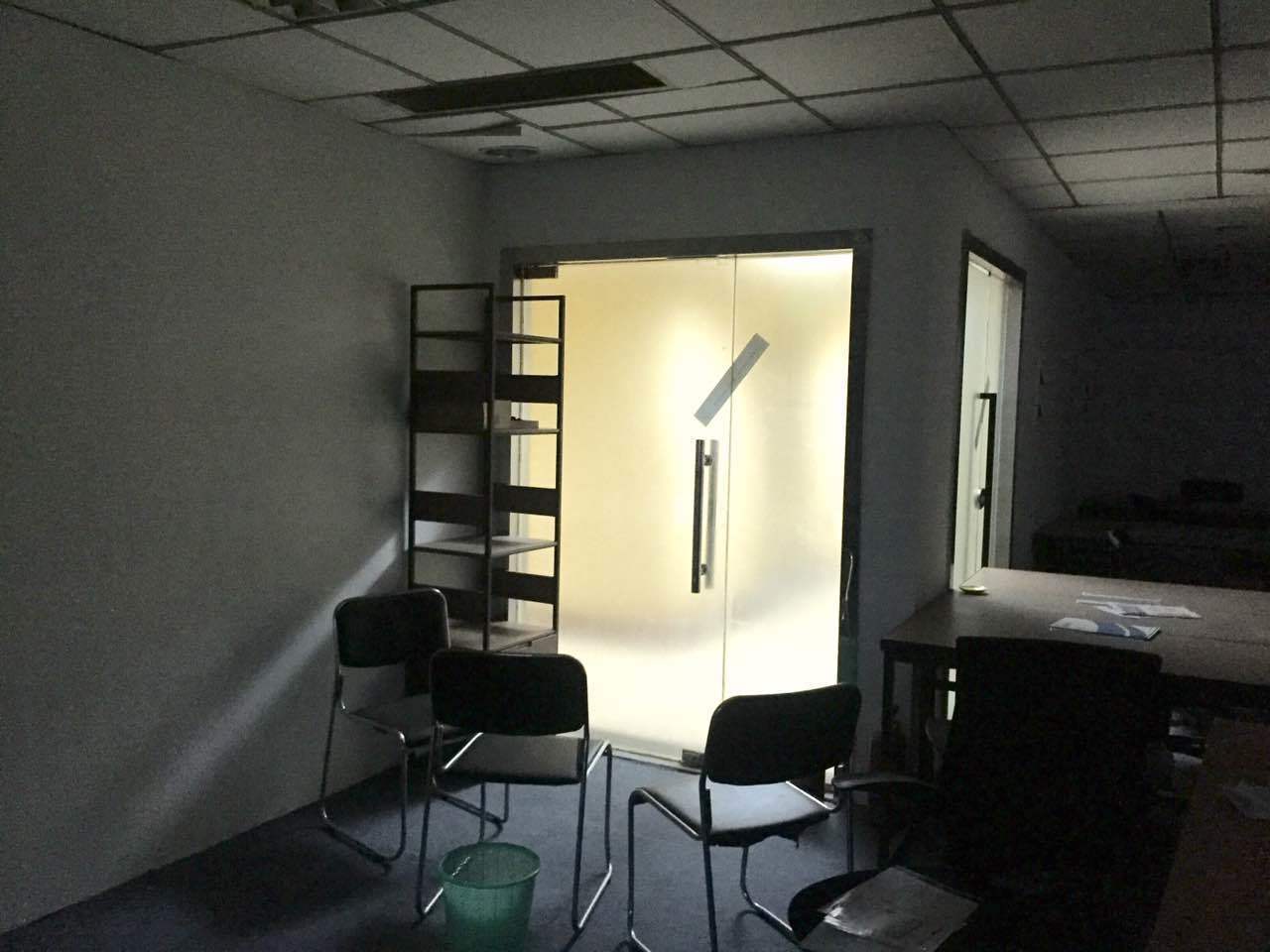 世界贸易大厦黄浦 世界贸易大厦 107平米 中等装修