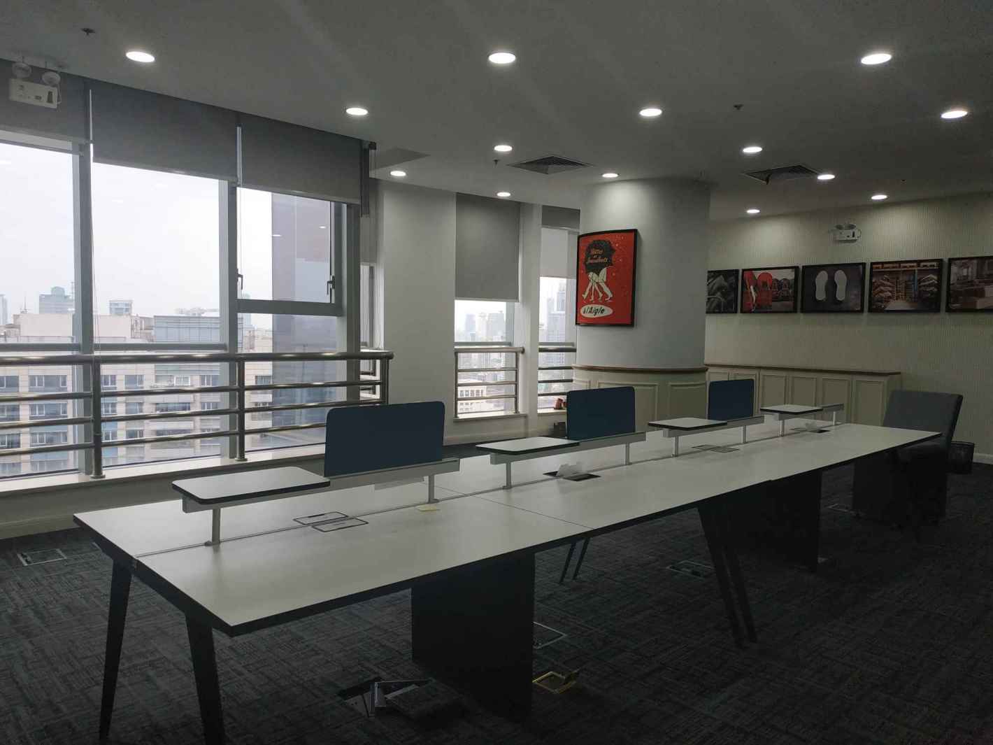 日月光中心打浦桥　日月光中心　155平精装　送免租期