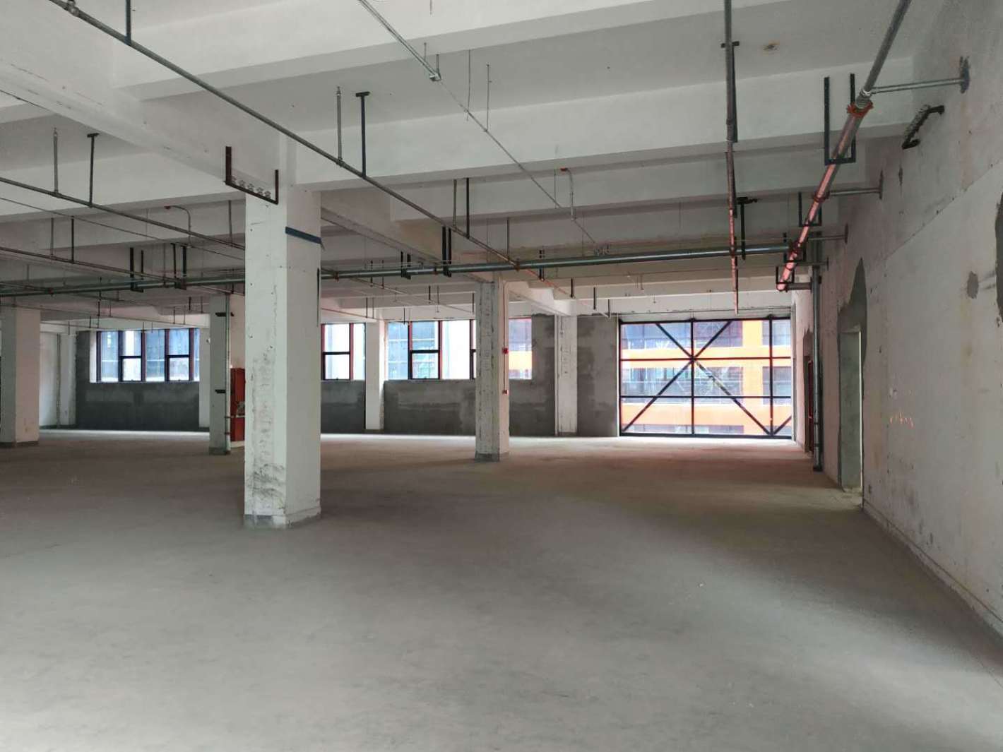 天地软件园南园970平米办公室出租-租金价格3.00元/m²/天