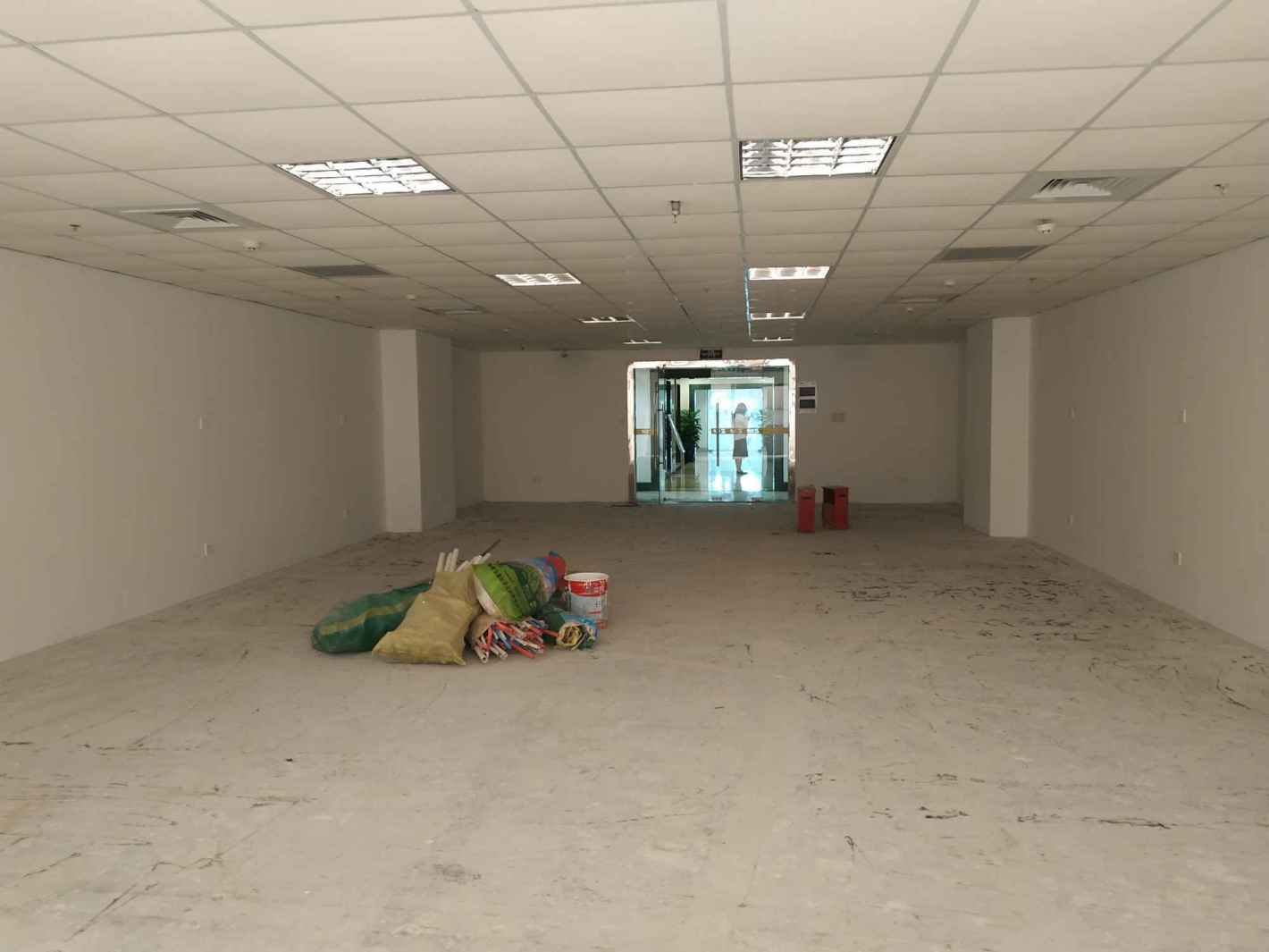 港泰广场150平米办公室出租-租金价格4.66元/m²/天