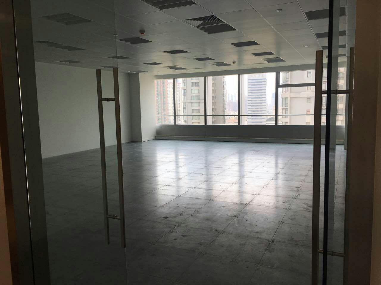 中海国际中心黄浦 中海国际中心 413平米 简装修