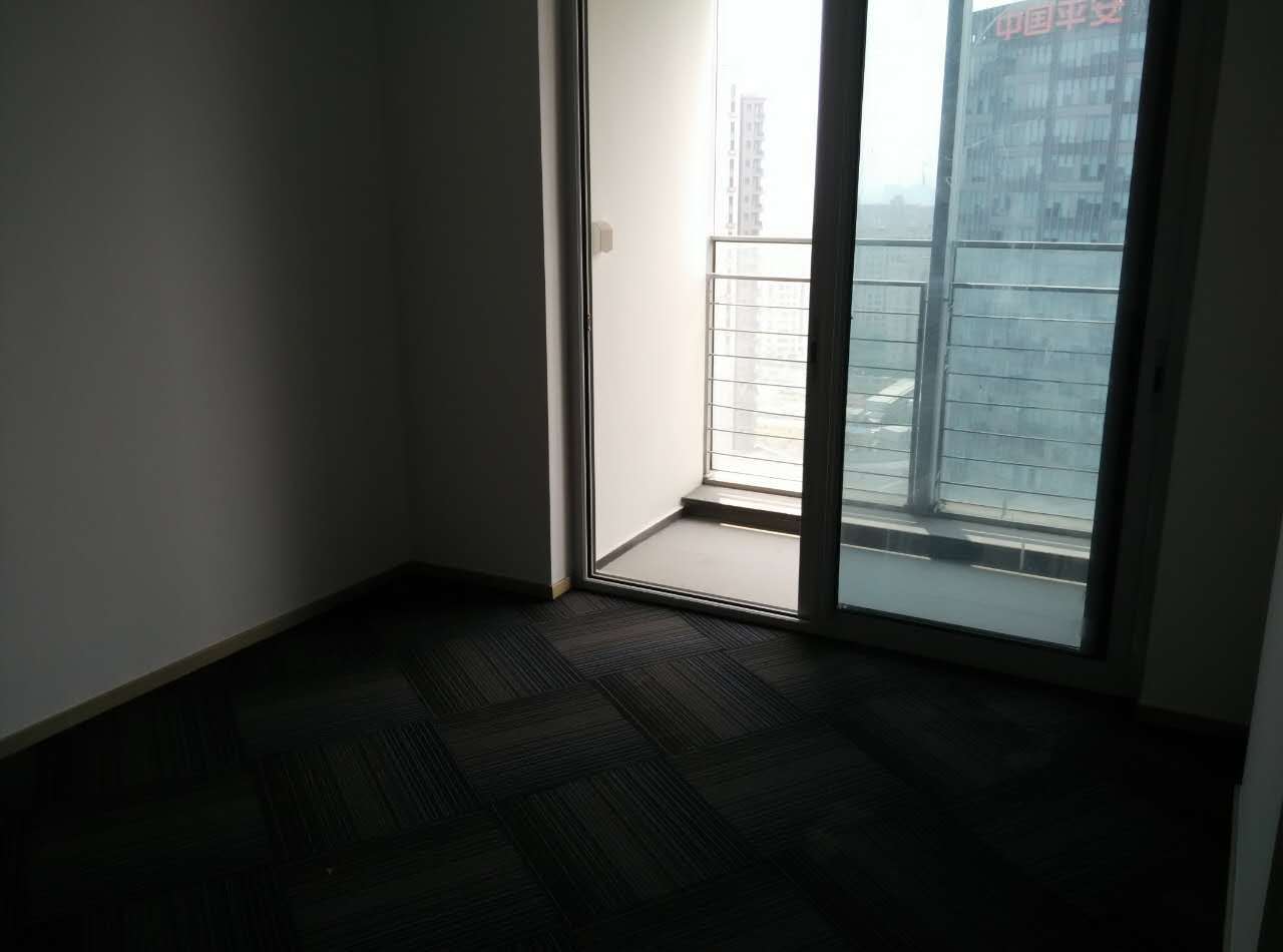 上海绿地中心503平米办公室出租-租金价格5.50元/m²/天