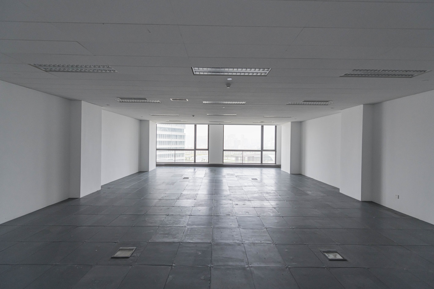 绿地北外滩中心147平米办公室出租-租金价格6.08元/m²/天
