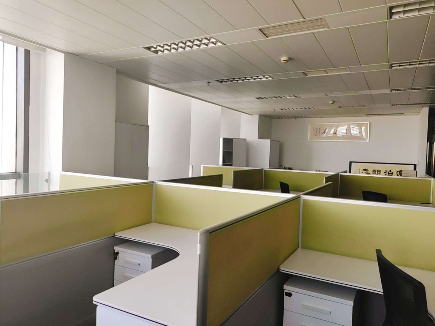 汇阳广场徐家汇  汇阳广场.250方.精装修.可装空调