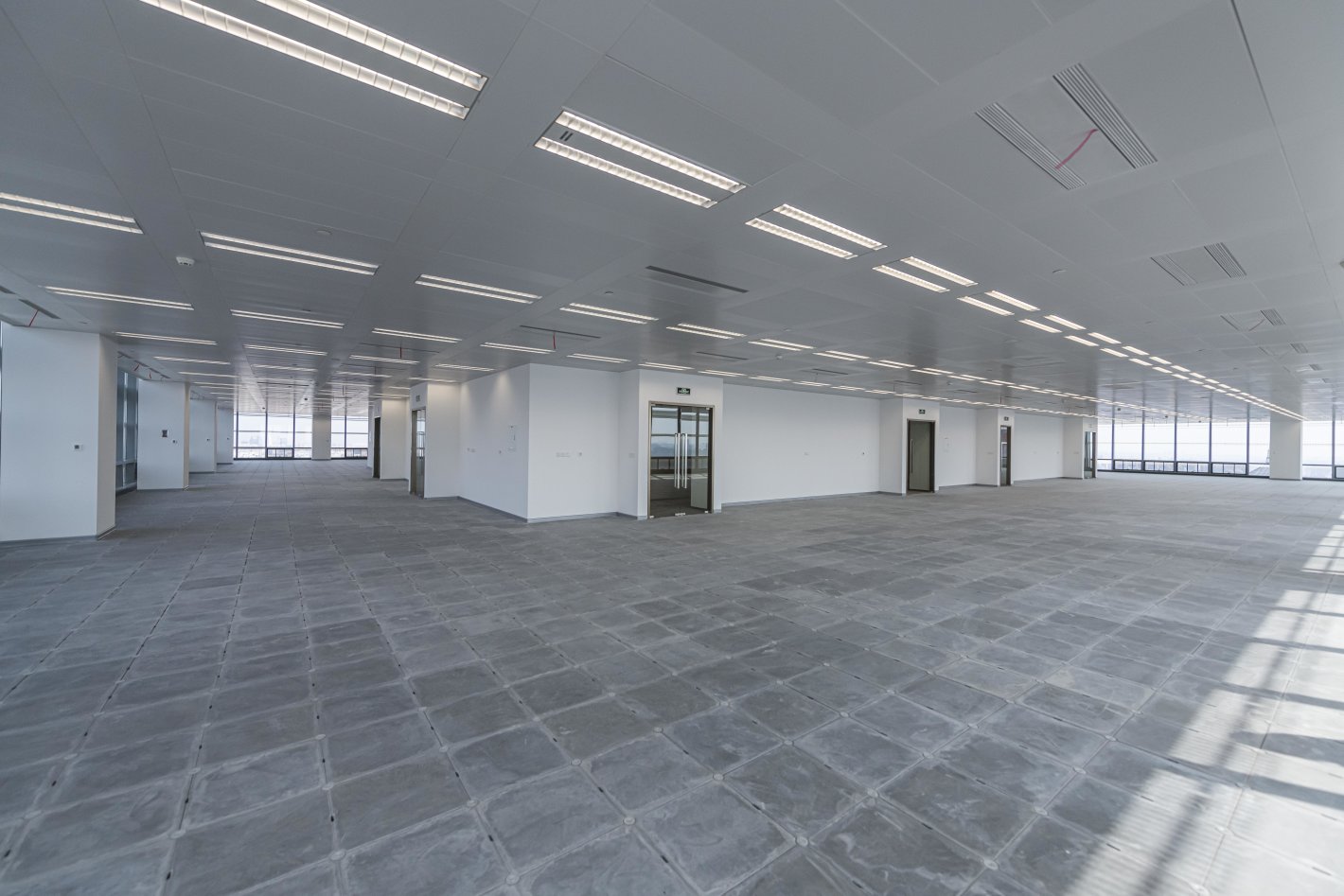 泰康保险大厦2500平米办公室出租-租金价格8.50元/m²/天