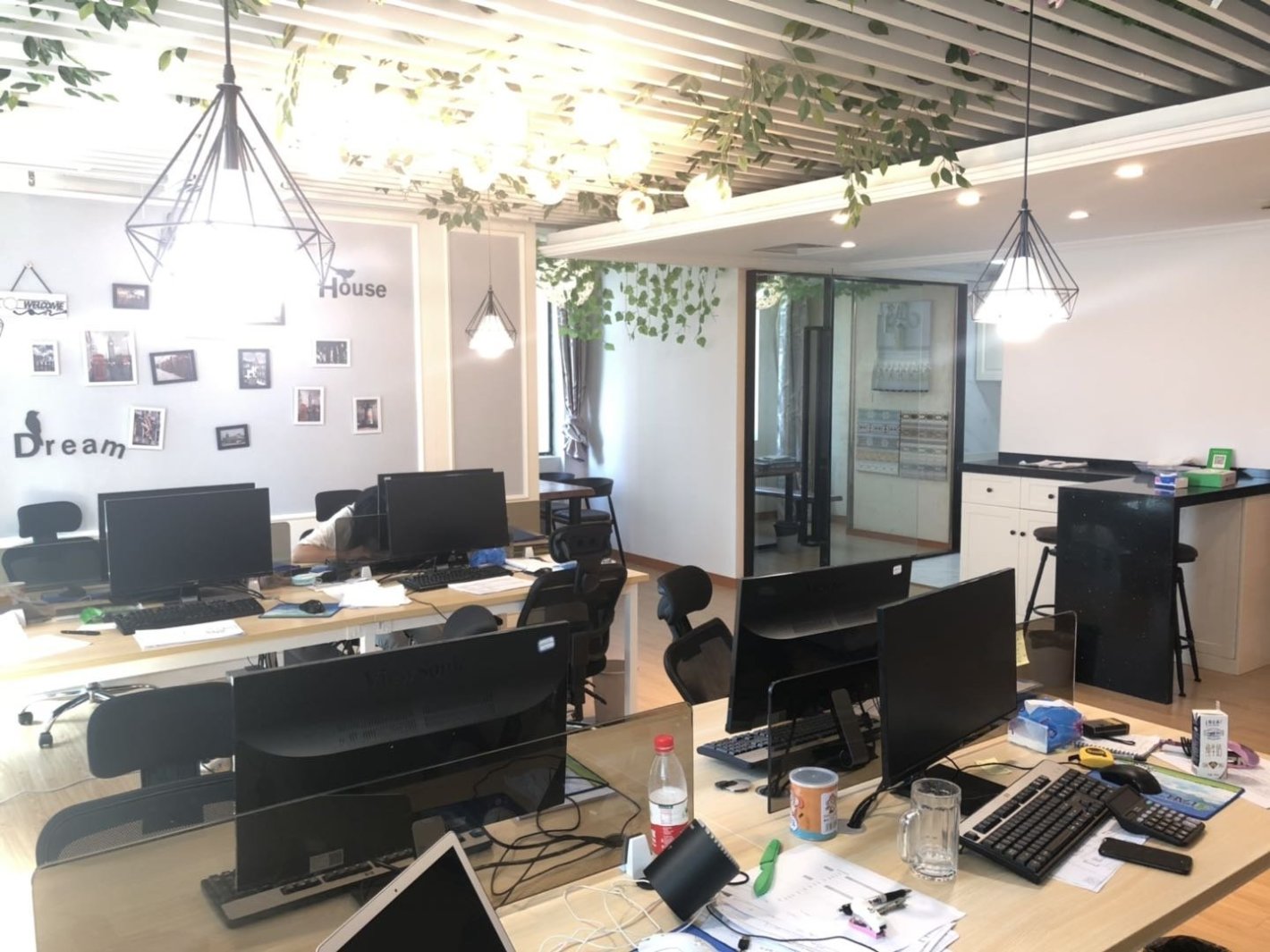 景鸿大厦万体馆 景鸿大厦 120.2平米 中等装修