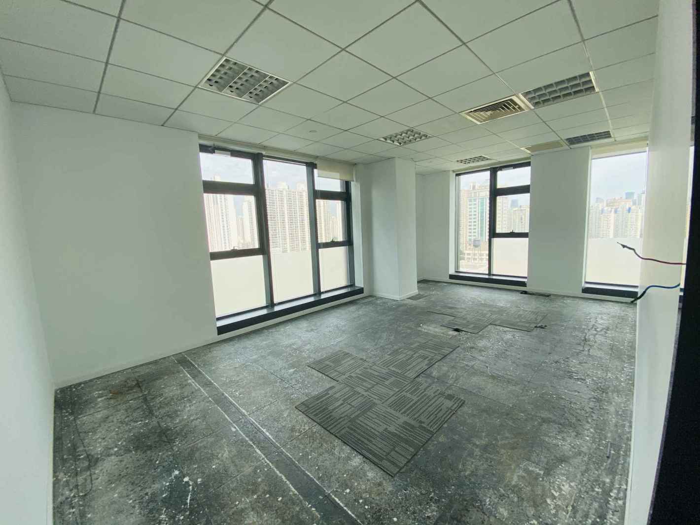 中一国际商务大厦283平米办公室出租-租金价格4.50元/m²/天