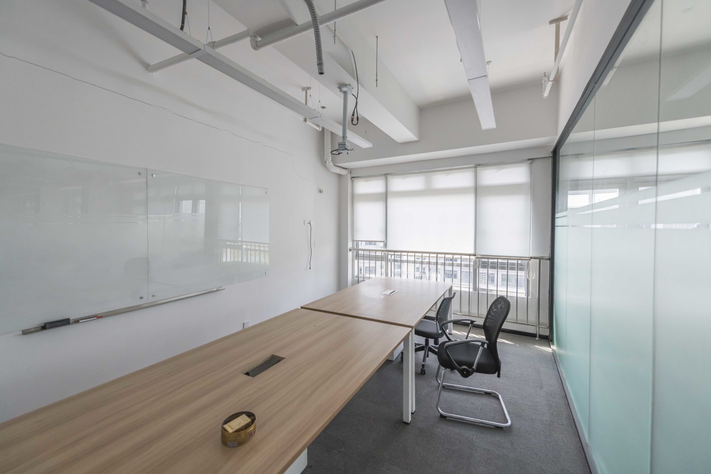 建滔商业广场299平米办公室出租-租金价格3.00元/m²/天