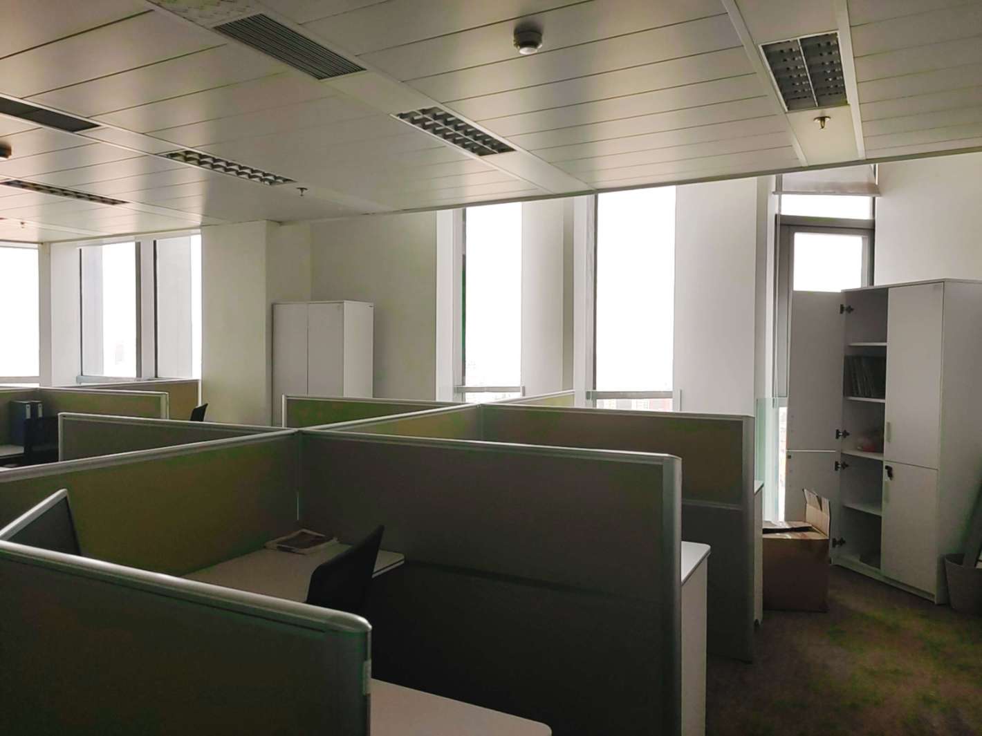 汇阳广场徐家汇  汇阳广场.250方.精装修.可装空调