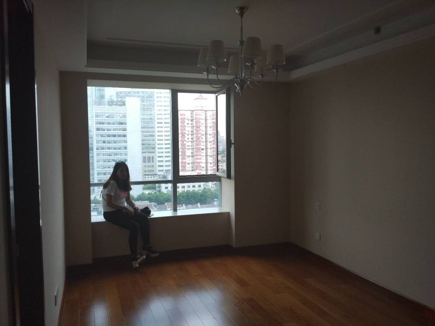 日月光伯爵居黄浦 日月光伯爵居 73平米 精装修