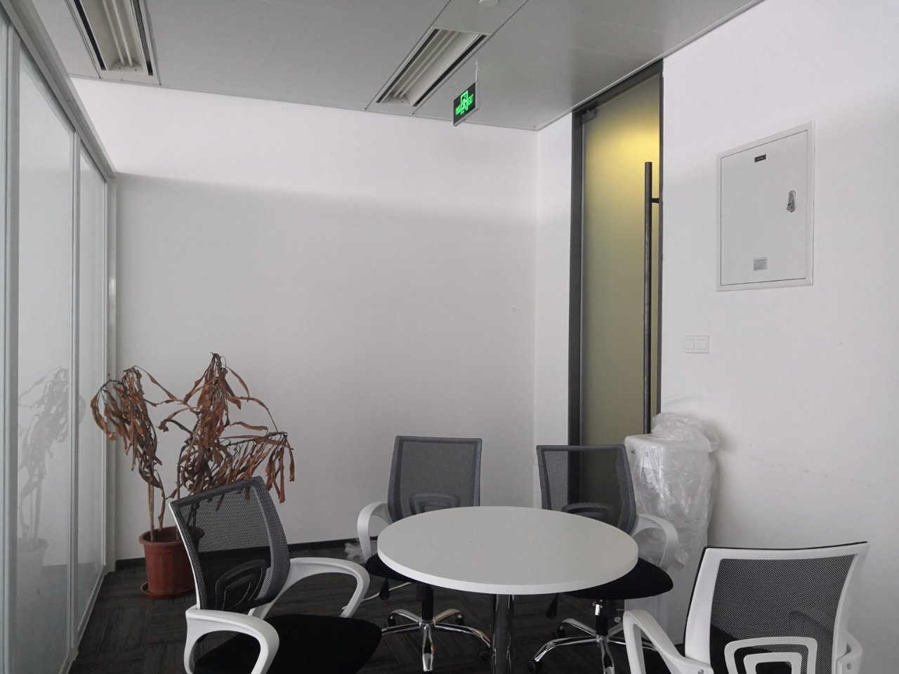 合生国际中心杨浦 合生国际中心 274平米 简装修