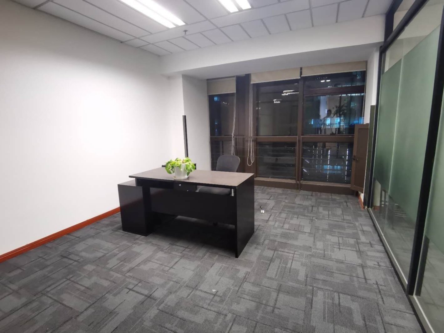 绿地汇中心徐汇 绿地汇中心 107平米 简装修