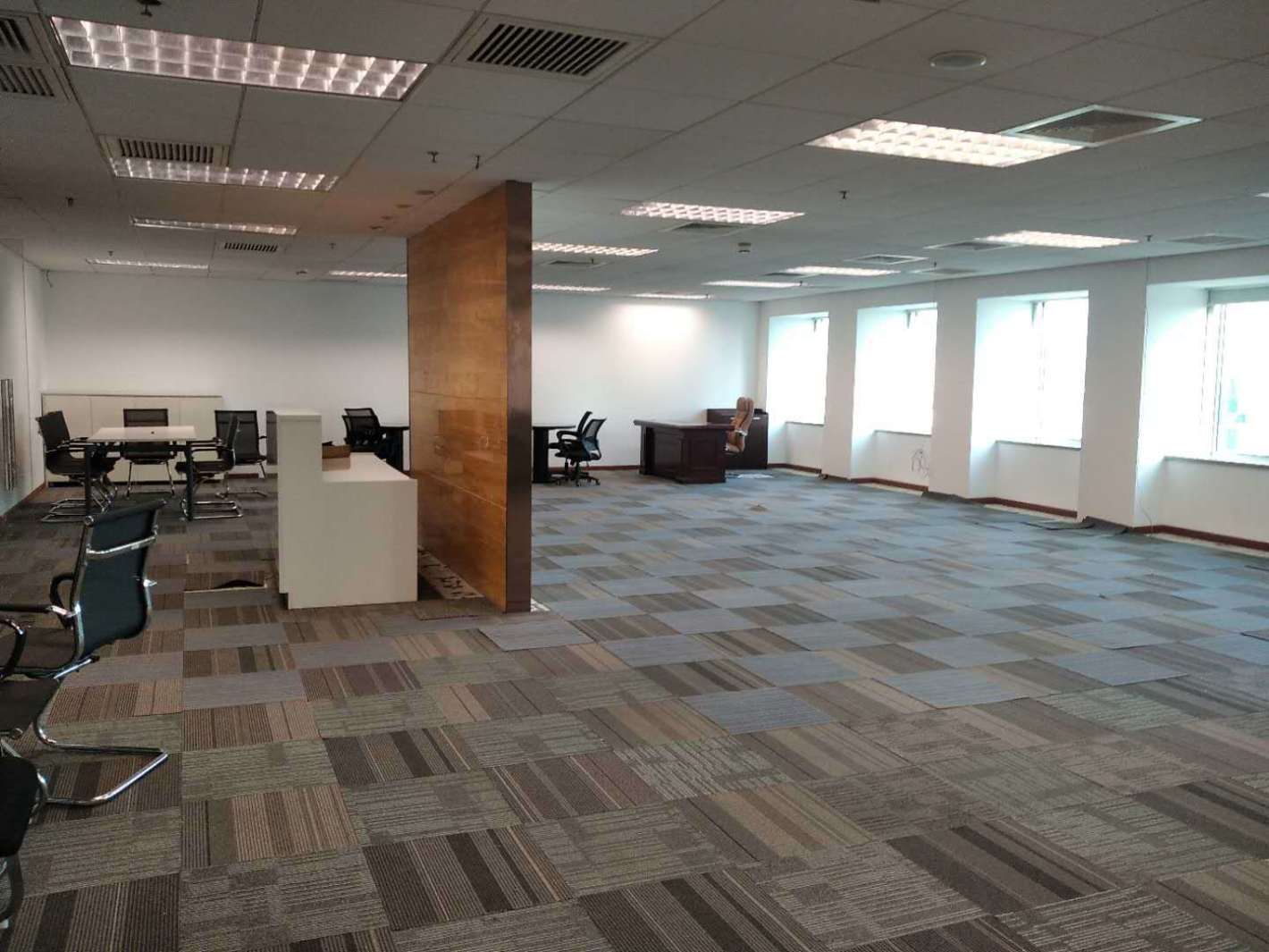 中欣大厦静安 中欣大厦 242平米 精装修