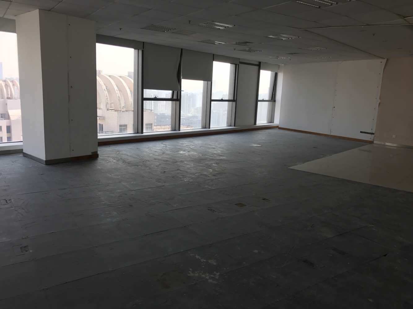 月星环球港普陀 月星环球港 177平米 简装修