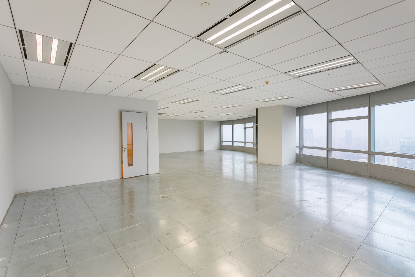 长宁来福士广场长宁 长宁来福士广场 218平米 简装修