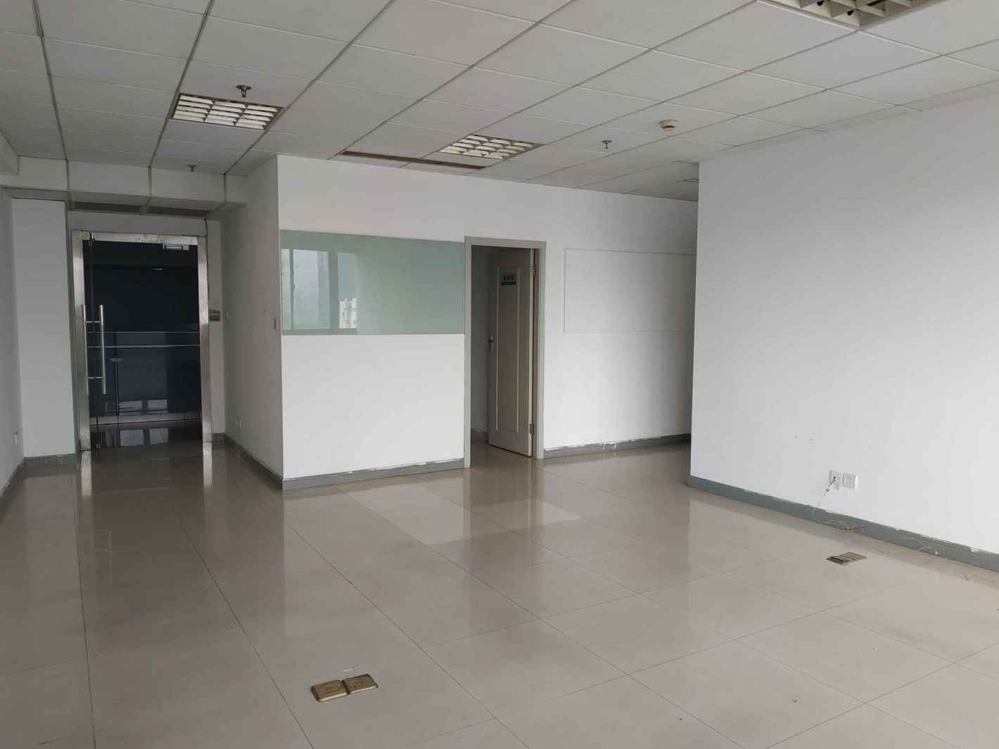 曹杨商务大厦121平米办公室出租-租金价格3.04元/m²/天