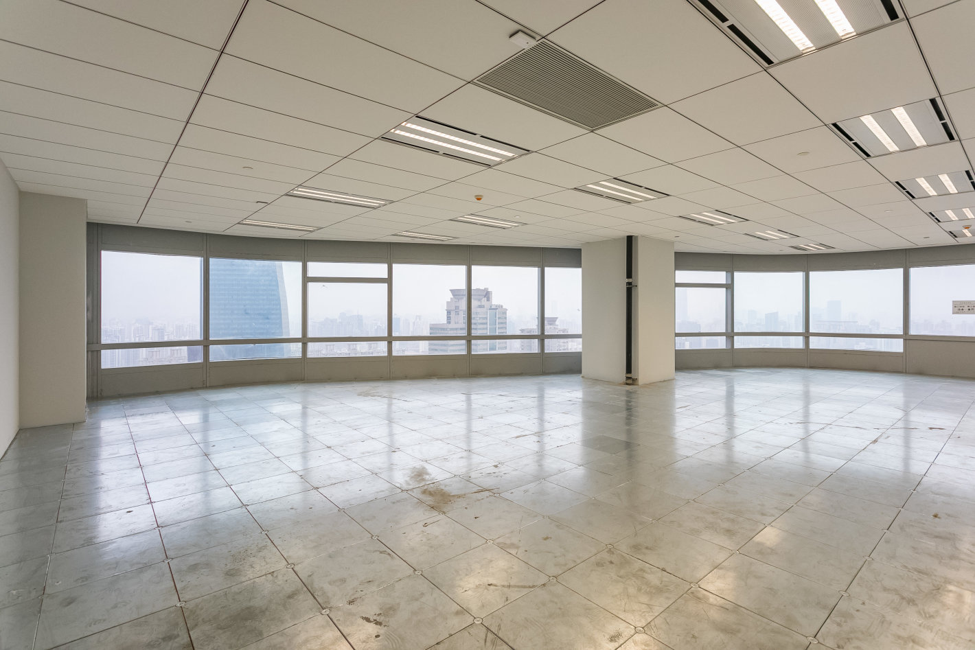 长宁来福士广场长宁 长宁来福士广场 218平米 简装修