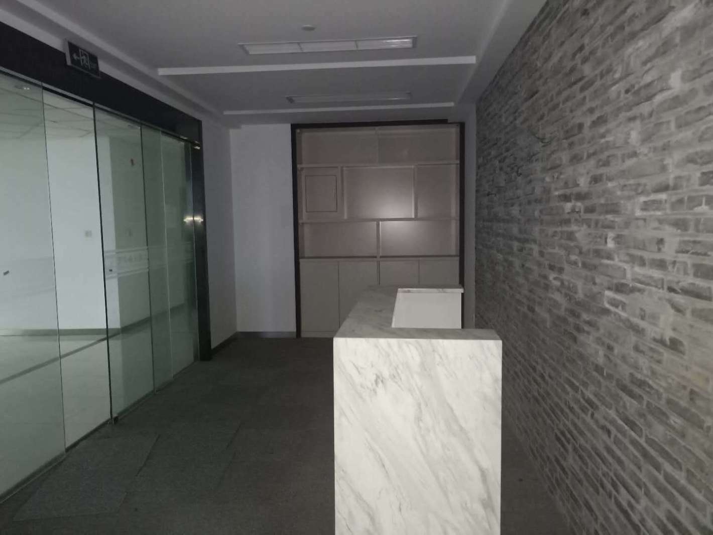 漕河泾国际孵化中心377平米办公室出租-租金价格3.65元/m²/天