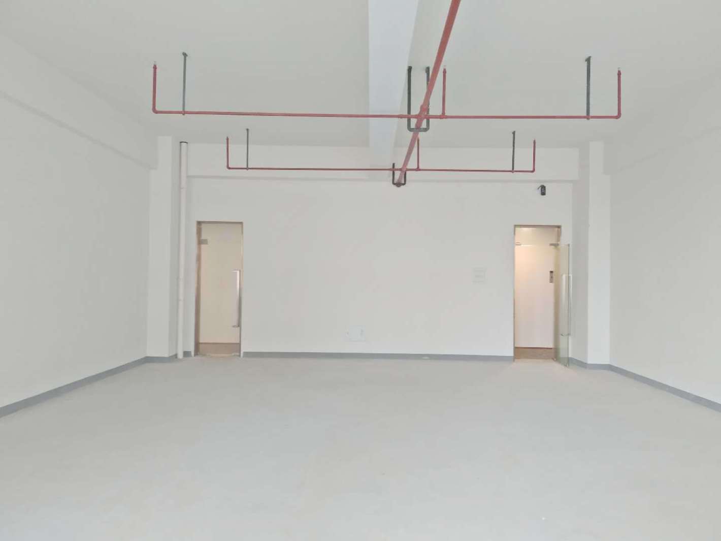 新江湾城大厦（绿地双创中心）166平米办公室出租-租金价格3.14元/m²/天