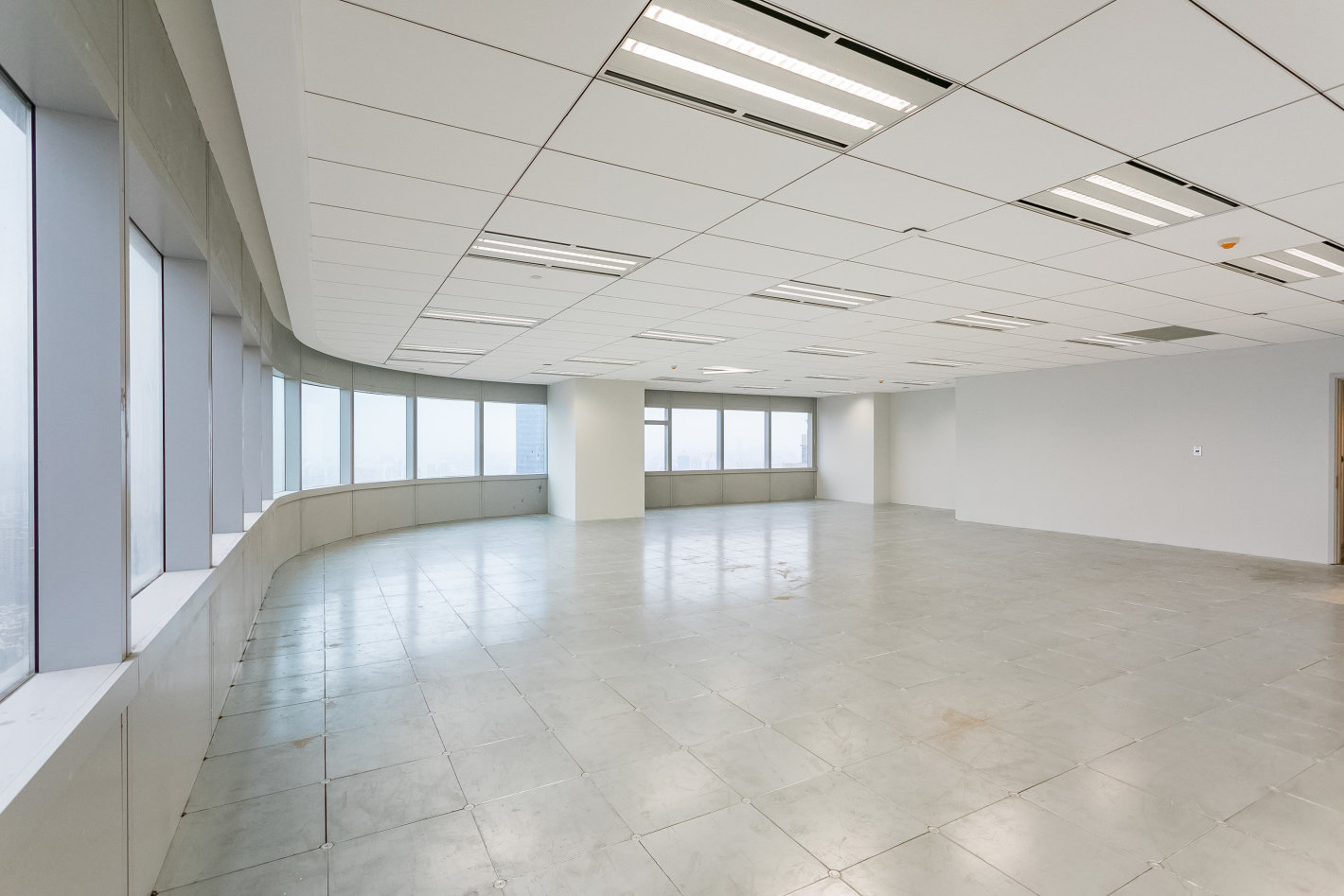 长宁来福士广场长宁 长宁来福士广场 242平米 简装修