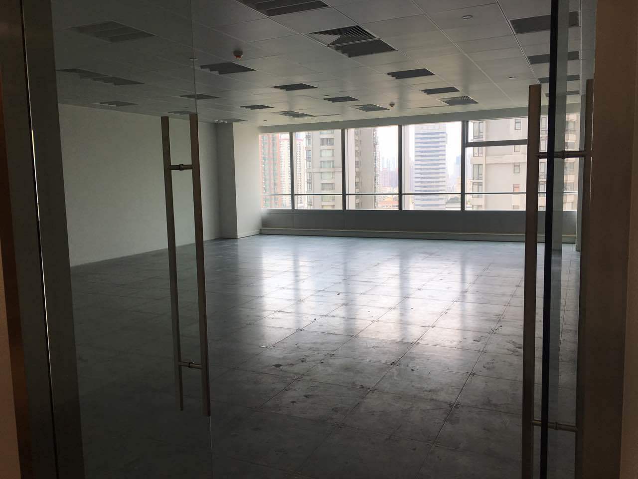 中海国际中心黄浦 中海国际中心 323平米 简装修