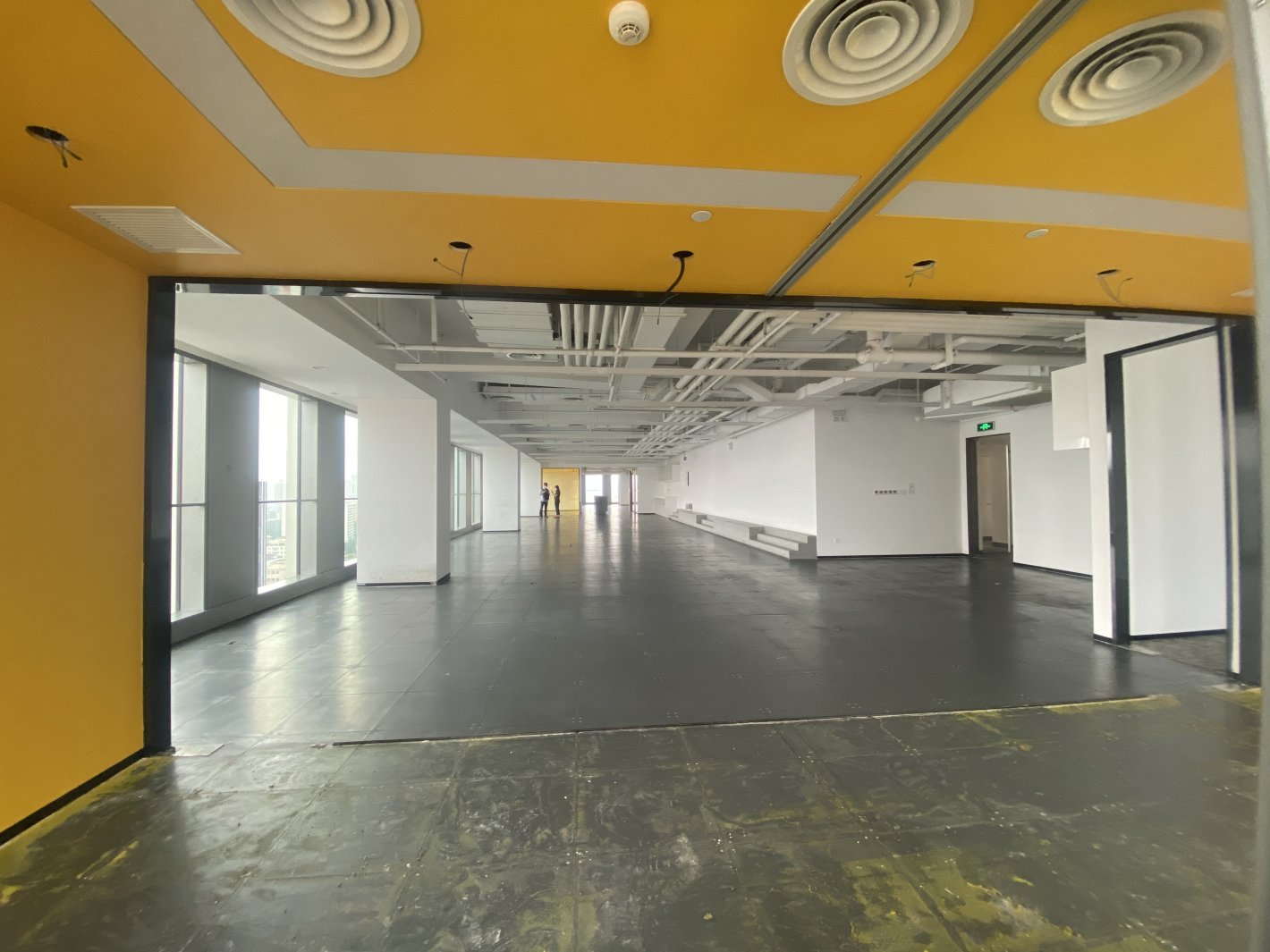 SOHO天山广场长宁 SOHO天山广场 664平米 简装修