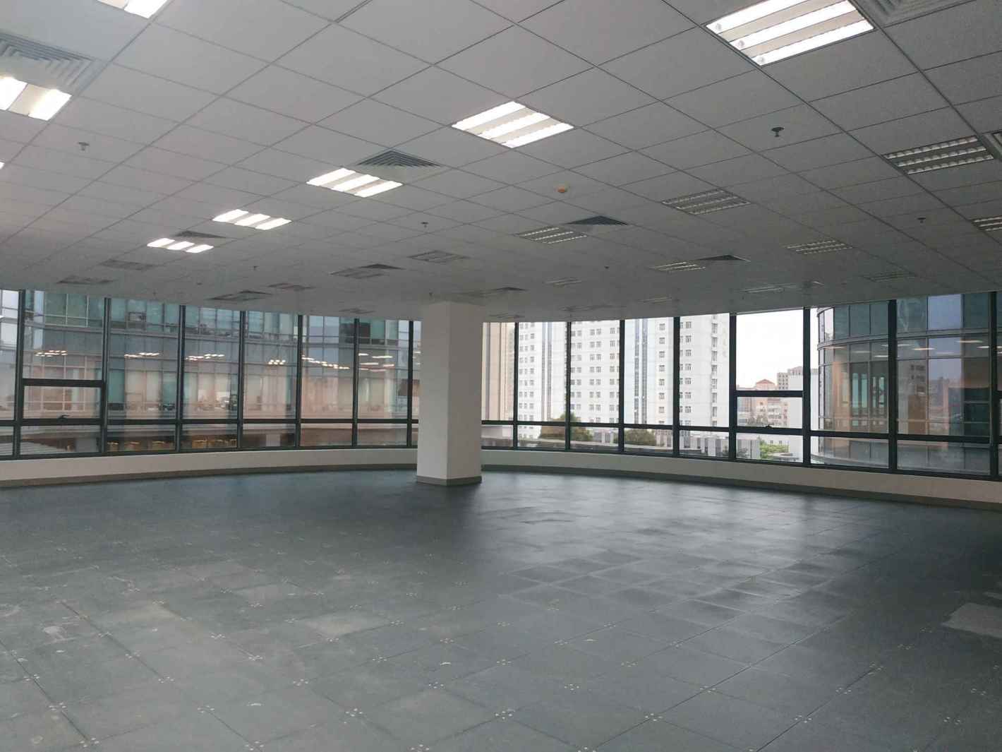 徐汇日月光中心583平米办公室出租-租金价格6.50元/m²/天