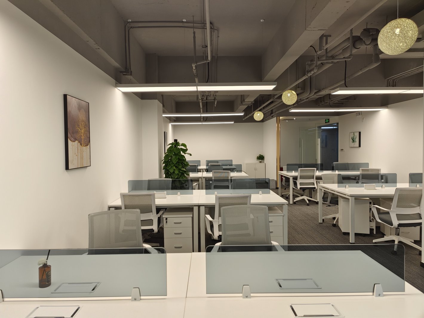 仲益大厦静安 仲益大厦 190平米 简装修