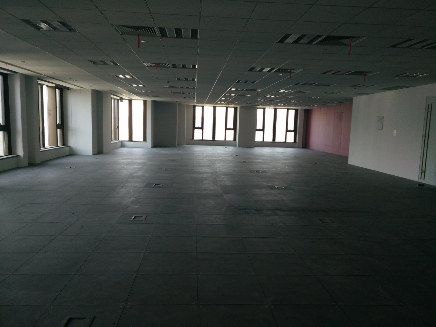 莱茵虹桥中心闵行 莱茵虹桥中心 220平米 精装修