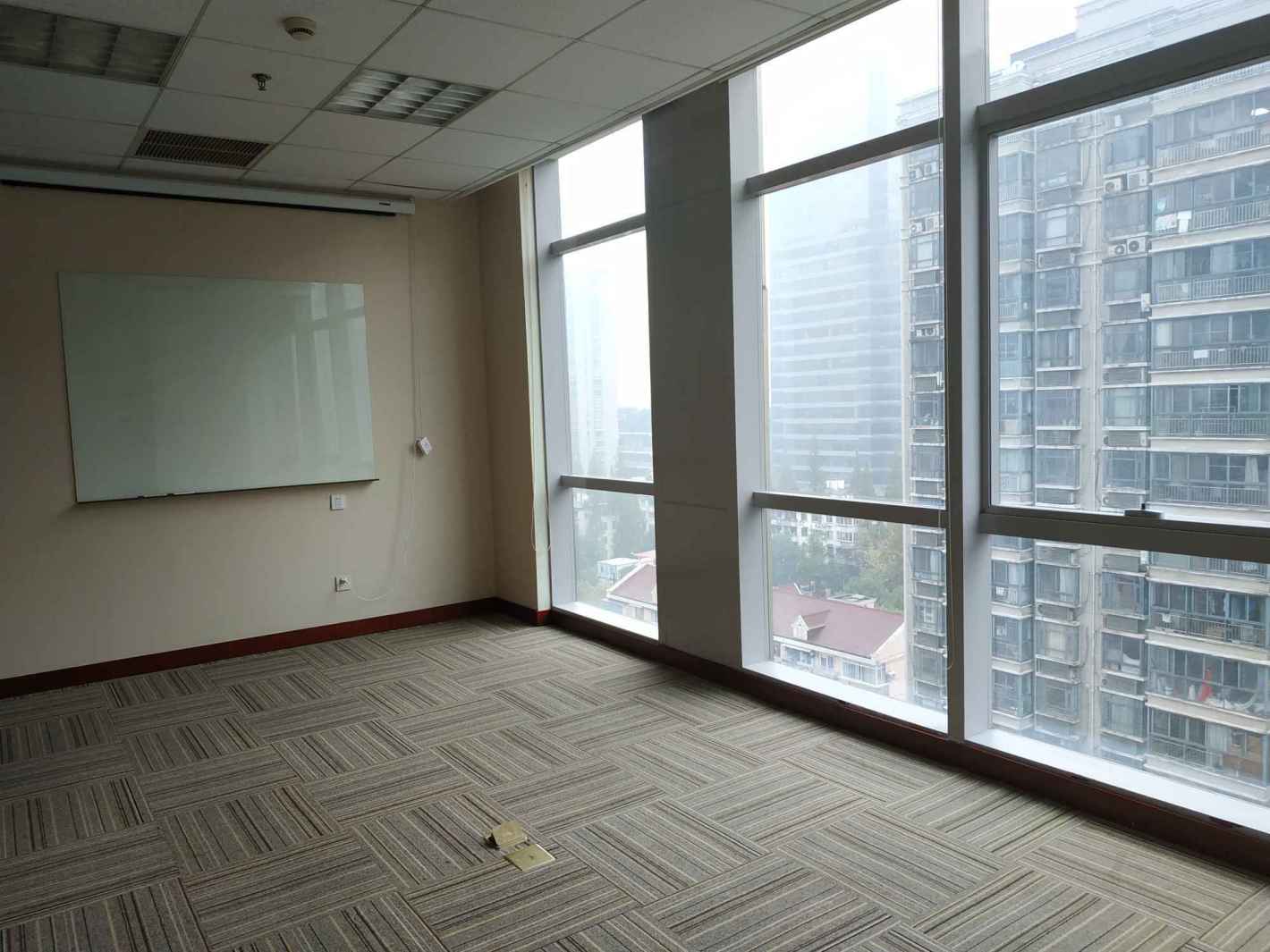 盛高国际大厦245平米办公室出租-租金价格4.50元/m²/天