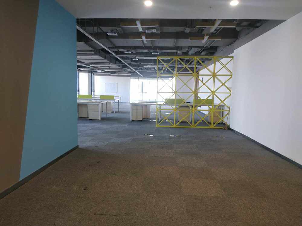 华滋奔腾大厦宝山 华滋奔腾大厦 530平米 精装修