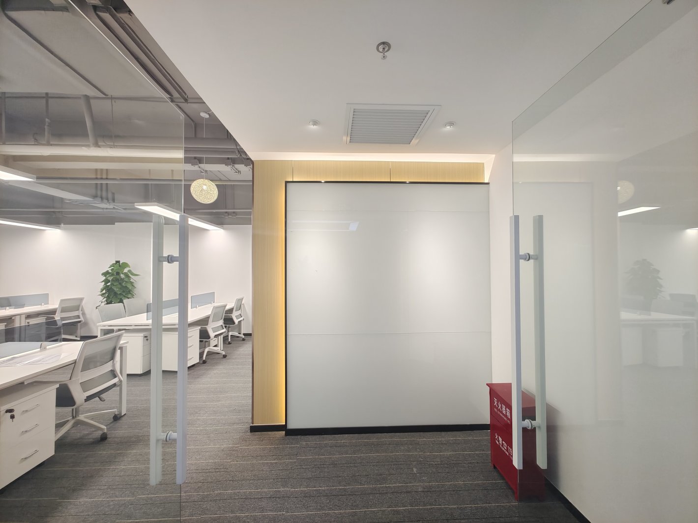 仲益大厦静安 仲益大厦 190平米 简装修