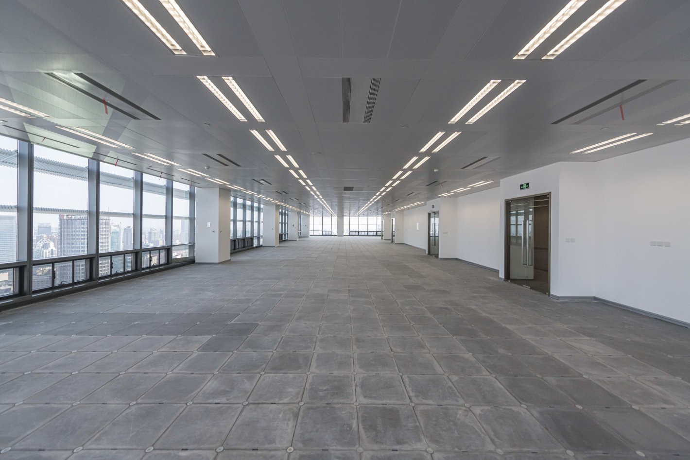 泰康保险大厦2500平米办公室出租-租金价格9.60元/m²/天