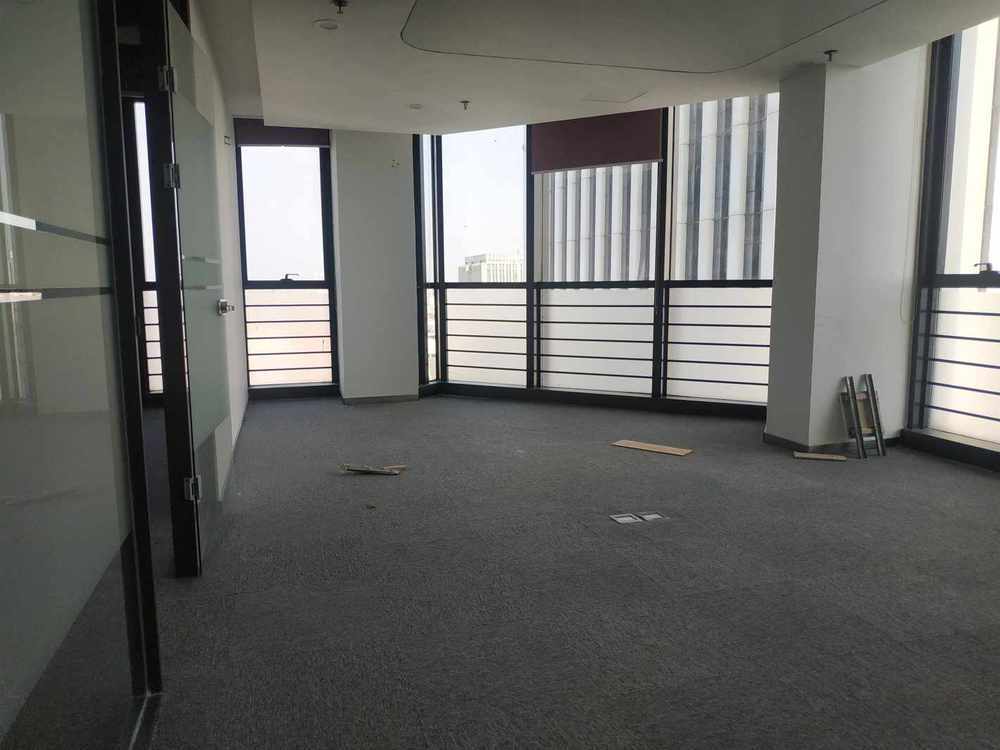 华滋奔腾大厦宝山 华滋奔腾大厦 530平米 精装修