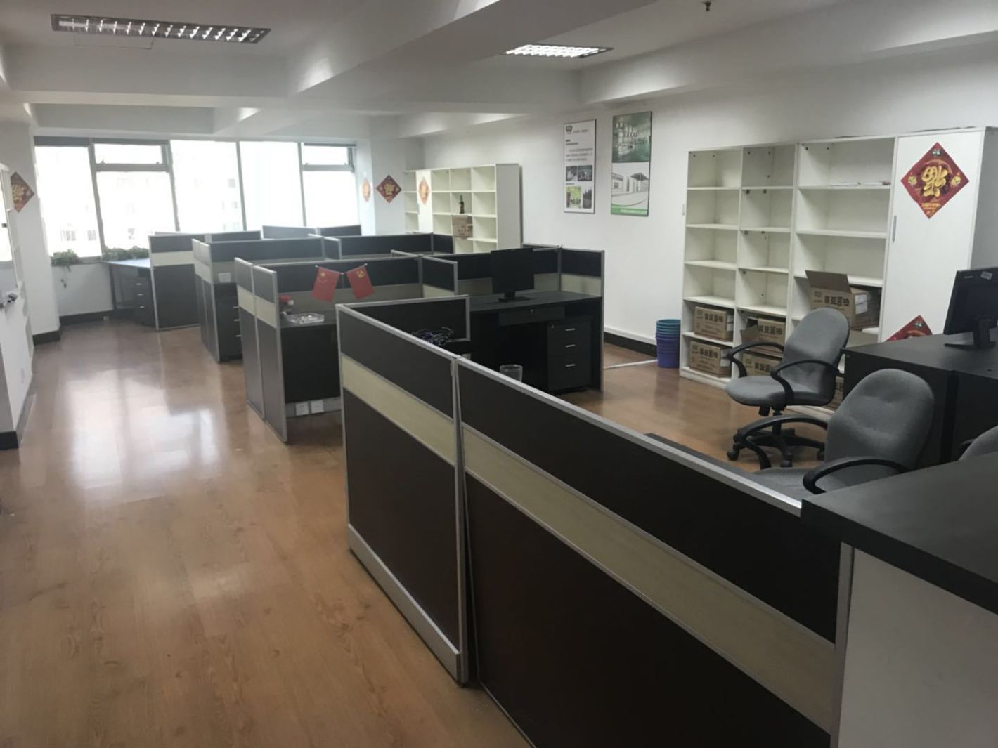 金玉兰广场黄浦 金玉兰广场 255平米 简装修