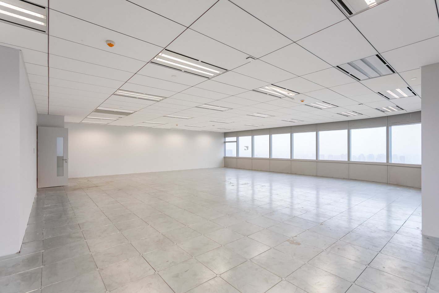 长宁来福士广场长宁 长宁来福士广场 242平米 简装修