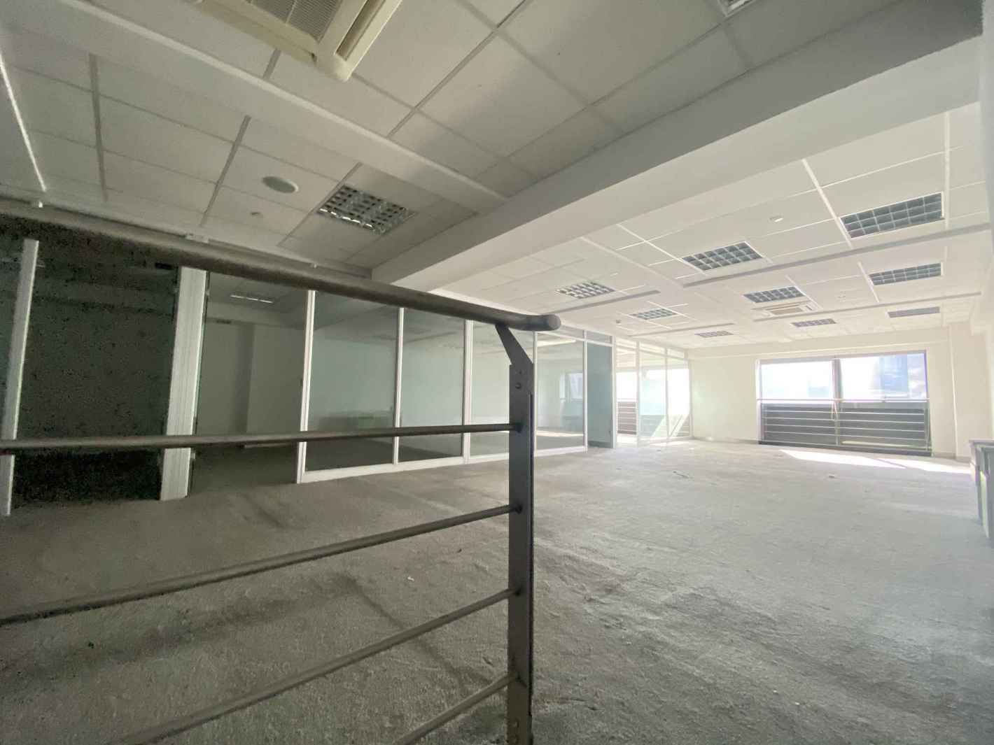 江裕大厦静安 江裕大厦 350平米 简装修