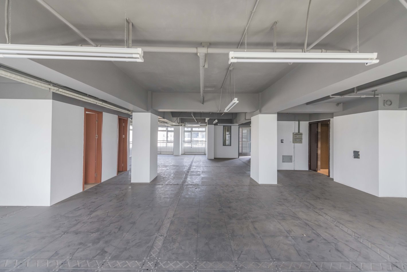 建滔商业广场长宁 建滔商业广场 312平米 简装修