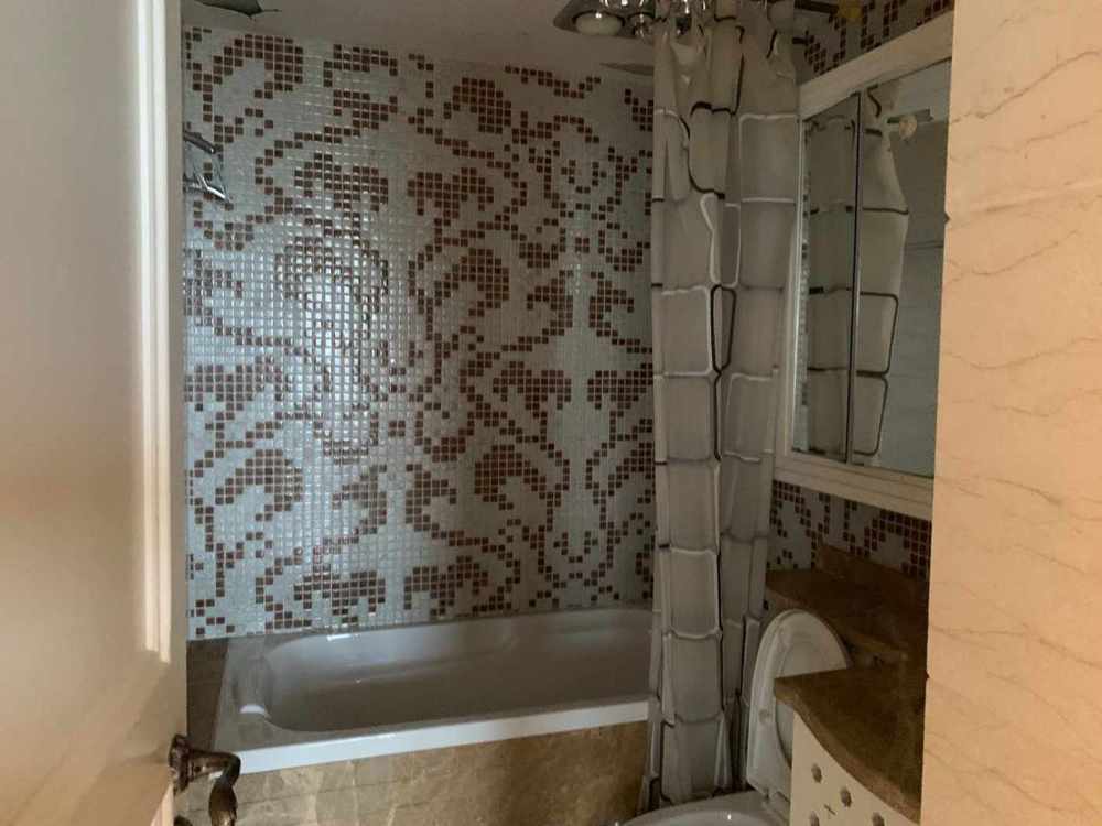 日月光伯爵居黄浦 日月光伯爵居 137平米 毛坯