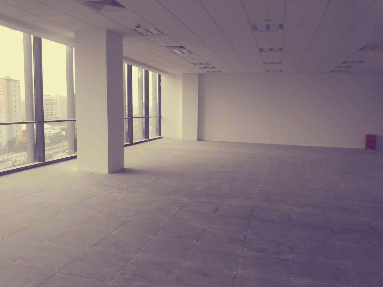 闵欣大厦122平米办公室出租-租金价格2.84元/m²/天