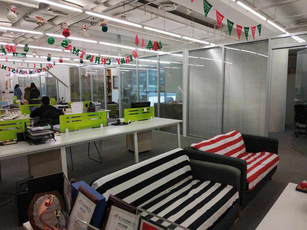 天会商务广场(凌空SOHO)长宁 天会商务广场(凌空SOHO) 365平米 精装修