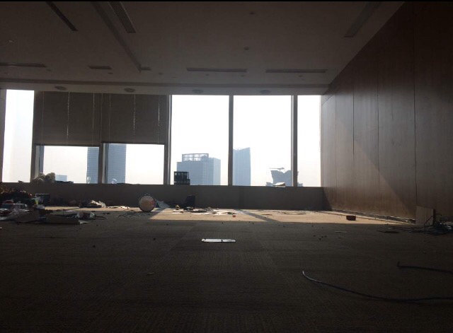 恒隆广场静安 恒隆广场 1781平米 中等装修