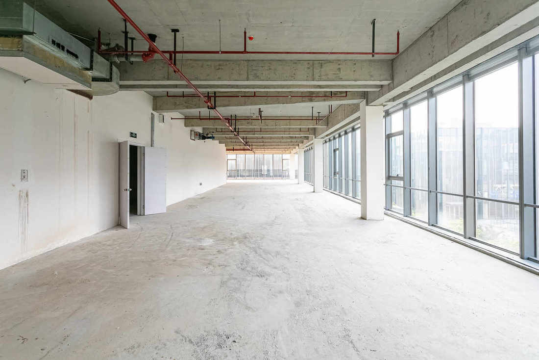 虹桥正荣中心长宁 虹桥正荣中心 335平米 毛坯