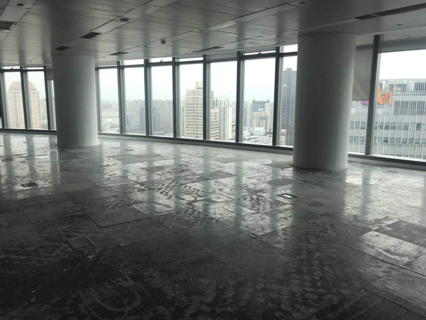 宏伊国际广场黄浦 宏伊国际广场 260平米 简装修