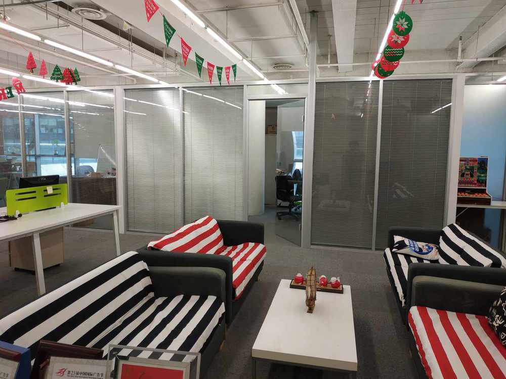 天会商务广场(凌空SOHO)长宁 天会商务广场(凌空SOHO) 365平米 精装修