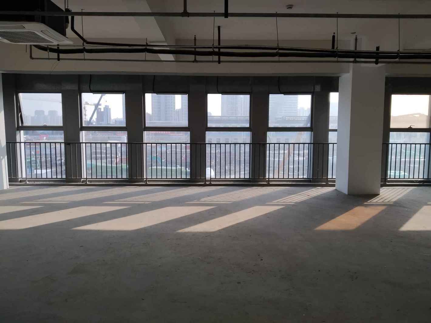 汇智园满星空间静安 汇智园满星空间 215平米 毛坯