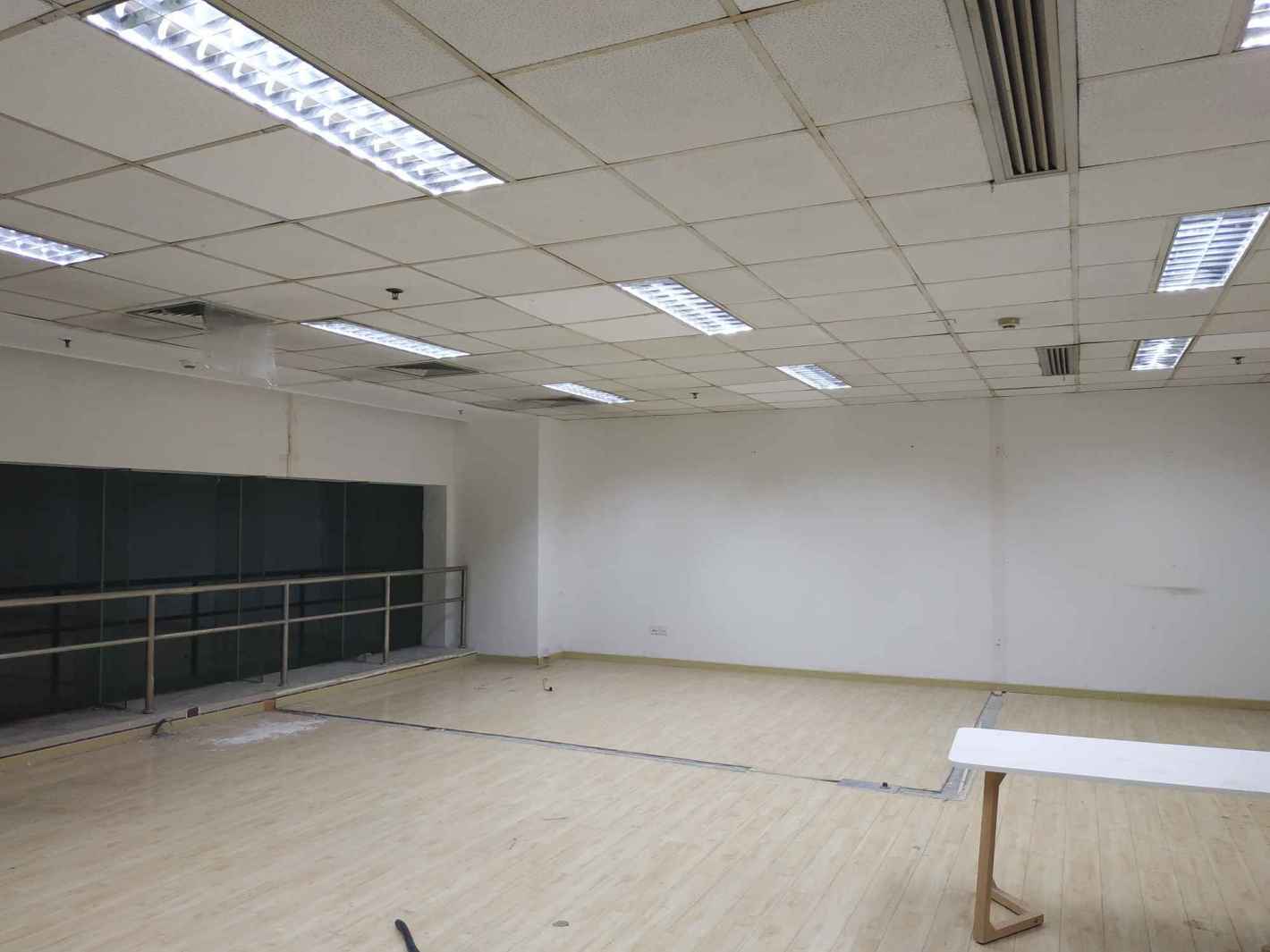 景鸿大厦徐汇 景鸿大厦 210平米 简装修