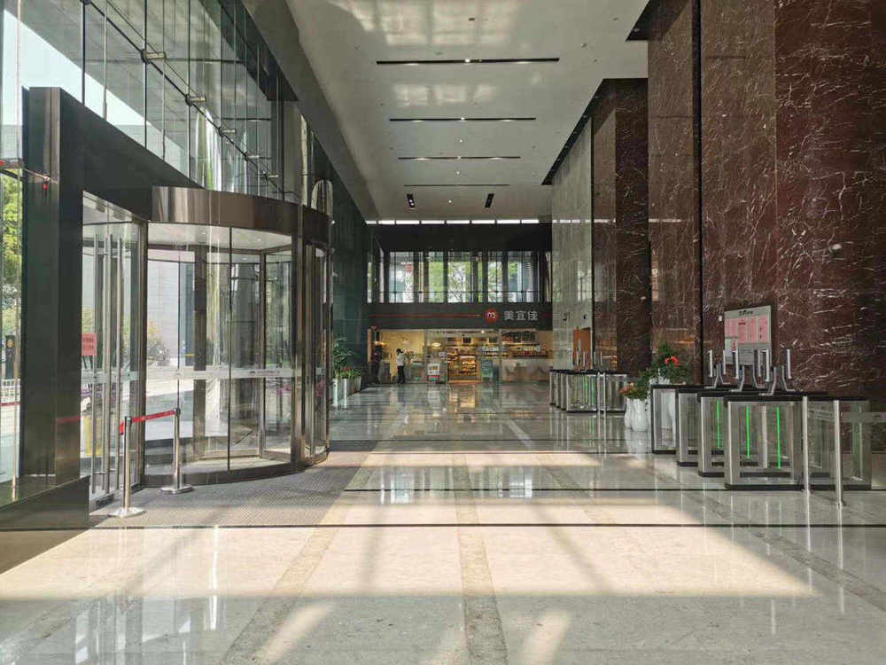 东方蓝海国际广场杨浦 东方蓝海国际广场 271平米 简装修