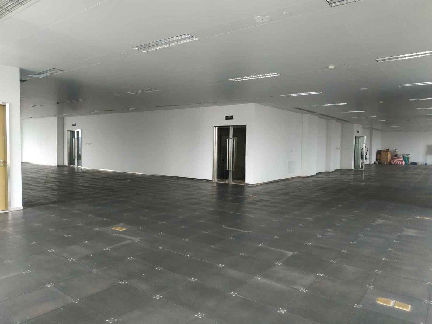 舜杰大厦635平米办公室出租-租金价格4.06元/m²/天